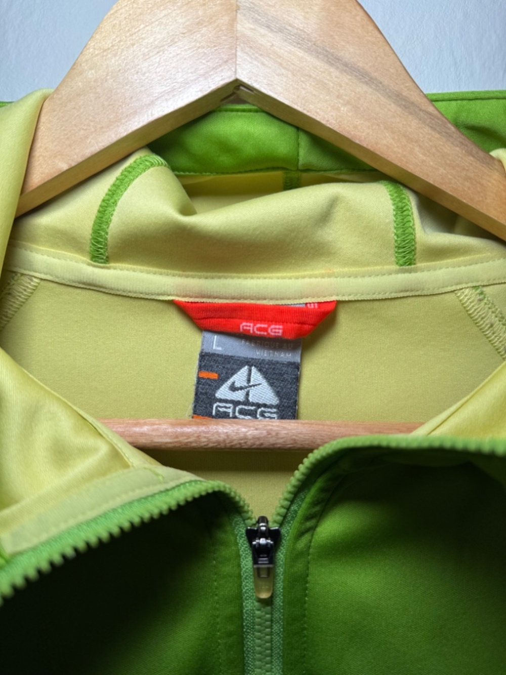 Nike ACG Full Zip Hoodie Jacket Lime Green Women's LG Dri-FIT Outdoor Zip Up - Picture 5 of 8
